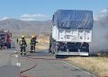 Siniestro vial en la Ruta 76: se incendió un camión y las llamas afectaron la banquina