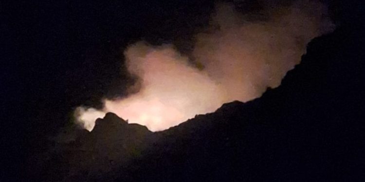 Incendio en el Cerro Napostá: Foco contenido tras el rayo en «La Olla»
