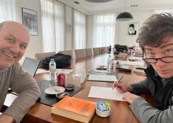 El Gobierno avanza con la «modernización laboral»: cambios en indemnizaciones, registración y plataformas digitales