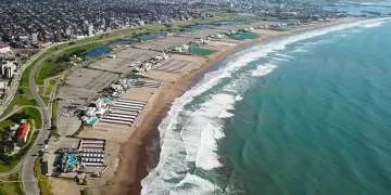 Termómetro marino en alerta: el agua de Mar en Mar del Plata roza su récord histórico de calor