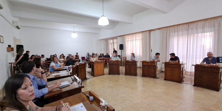 Resumen de la 1ª Sesión de Prórroga: Tenencia Responsable, Piletas y Despedidas