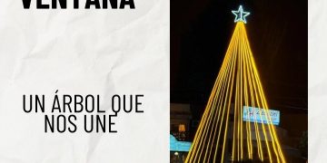 Este árbol de Navidad es mucho más que una decoración.