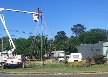 Sierra de la Ventana se Ilumina: El Árbol de Navidad como símbolo de festejo y unión comunal