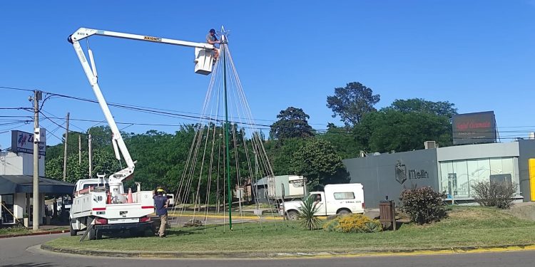 Sierra de la Ventana se Ilumina: El Árbol de Navidad como símbolo de festejo y unión comunal