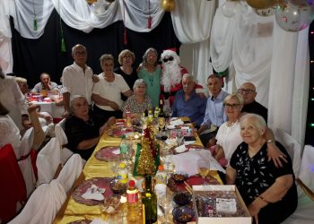 Fiesta inolvidable: El Centro de Jubilados «Eterna Primavera» celebró el fin de año a toda orquesta