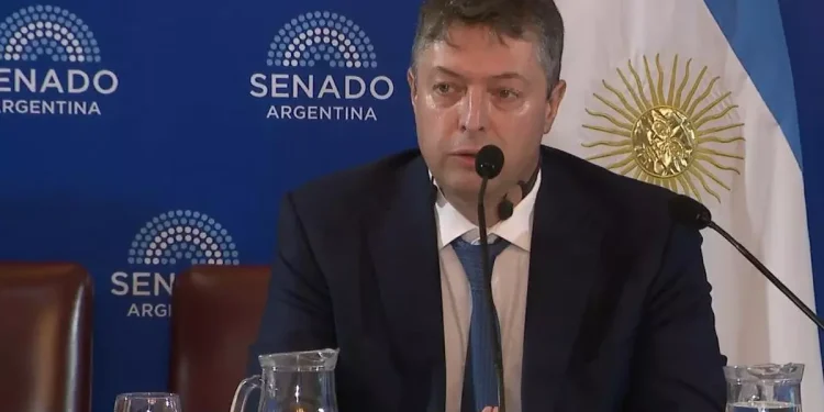 Bancos advierten sobre la posibilidad de un “corralito digital” por un artículo de la reforma laboral