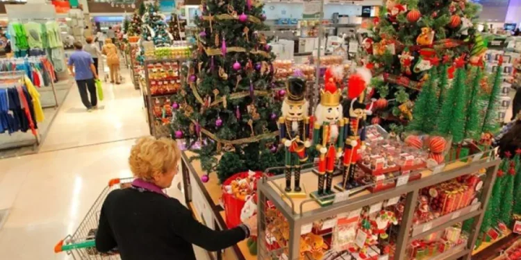 La canasta navideña subió 27% y crece la dependencia de promociones para llegar a las fiestas