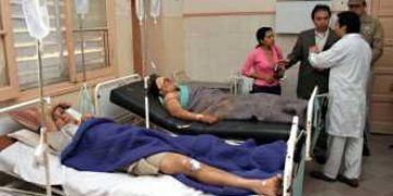 La salud, en terapia intensiva: 5 mil clínicas están con respirador y a punto de expirar