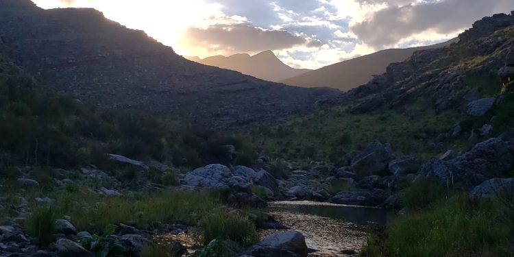 El aullido de la tierra: El despertar de la leyenda de «La Bufada» en las sierras