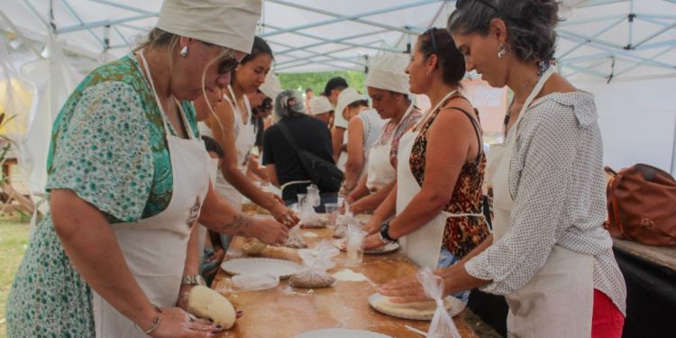 La torta que reúne a todo un pueblo
