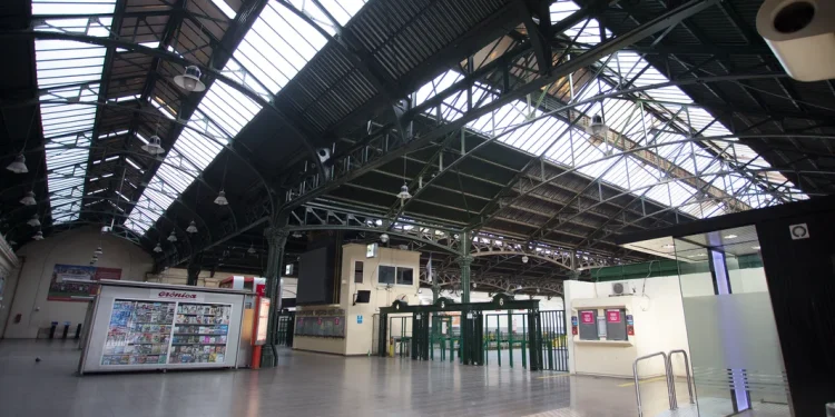 Comenzó el paro general de la CGT contra la reforma laboral de Milei