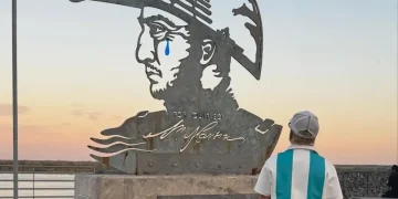 Polémica por el sable: intervinieron una figura de San Martín en San Lorenzo