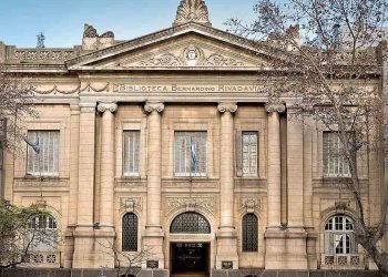 Asueto gremial en la Biblioteca Bernardino Rivadavia de Bahía Blanca