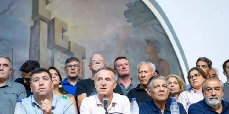 Los gremios duros definirán una medida de fuerza de 36 horas y le pedirán a la CGT que se sume