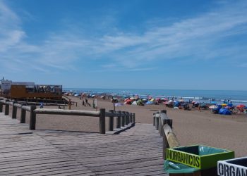 Monte Hermoso: entre el refugio de las inversiones inmobiliarias y el bajo consumo turístico