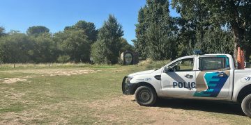 Alerta por la presencia de un puma en el Balneario La Hoya.