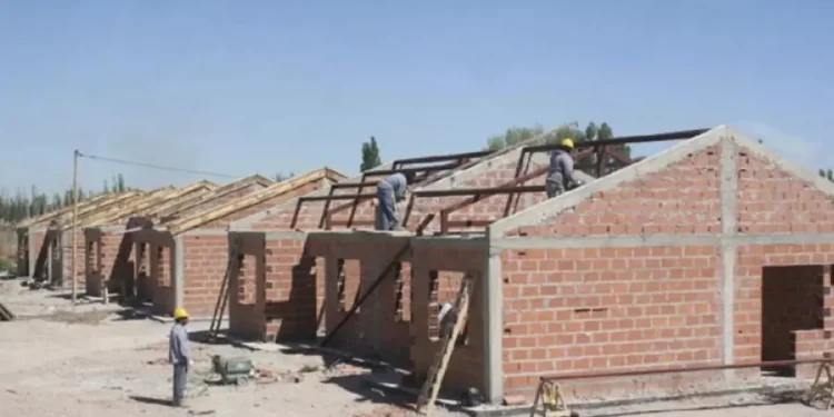 Milei desmantela el área de integración sociourbana: deja 700 obras frenadas para 5 millones de personas