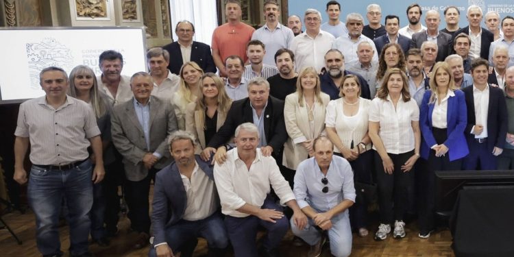 Kicillof denunció «ahogo financiero» de Milei y anunció el pago de fondos clave para los municipios