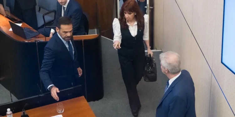 Causa Cuadernos: Cristina Kirchner dijo que Bonadio y Stornelli tuvieron prácticas mafiosas y criminales