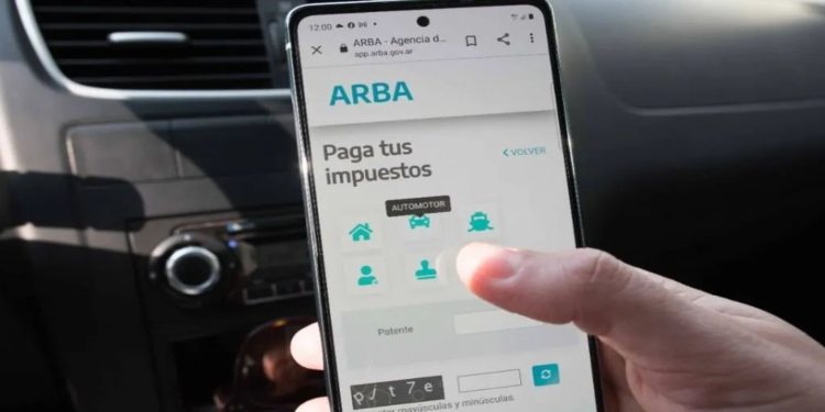 Baja el costo de las patentes para más de la mitad del parque automotor