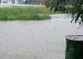 Emergencia en Saldungaray: lluvias torrenciales provocan inundaciones de calles y viviendas con 100 mm en hora y media