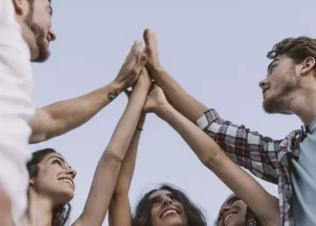 Día Mundial del Bienestar Mental para Adolescentes: ¿por qué se celebra el 2 de marzo?