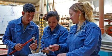 El Gobierno nacional dará de baja 900 mil planes sociales y los reemplazará por vouchers de capacitación laboral