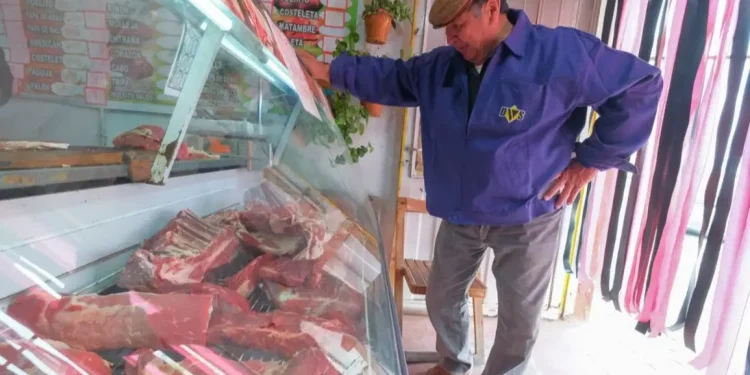 Crisis en el mostrador: El precio de la carne vacuna no encuentra techo y el consumo se desploma en la región