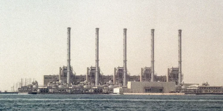 La amenaza que más preocupa: el punto débil del golfo Pérsico está en el agua y la CIA lo teme desde hace 40 años