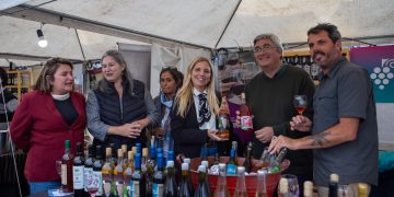 Productores y bodegas, protagonistas en la apertura de la 11° Fiesta Provincial de la Vendimia en Saldungaray