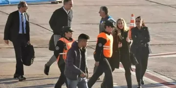 En medio de la investigación judicial por enriquecimiento ilícito, Adorni llegó a Vaca Muerta con Karina Milei