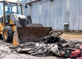 De San Nicolás a toda la Provincia: El proyecto que busca compactar motos con escapes ruidosos