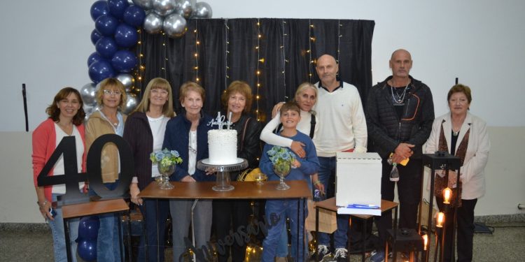 El Instituto Superior Nº 162 celebró sus 40 años de historia en Tornquist