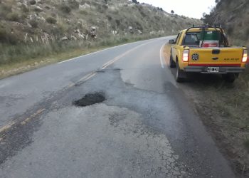La naturaleza desafía al asfalto: nueva intervención en la Ruta 76 por la vertiente del Abra de la Ventana