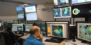 Apagón informativo en el Servicio Meteorológico y protesta contra Sturzenegger por los despidos