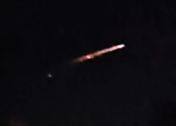 Un impresionante fenómeno luminoso surcó el cielo del sudoeste bonaerense