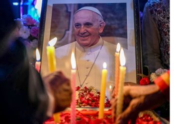 Múltiples convocatorias con repercusión religiosa y política para homenajear al papa Francisco