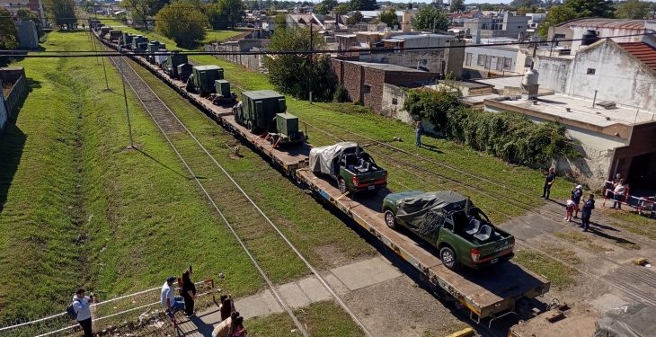 Operativo «Kekén 2026»: El paso de un imponente convoy militar asombró a Sierra de la Ventana