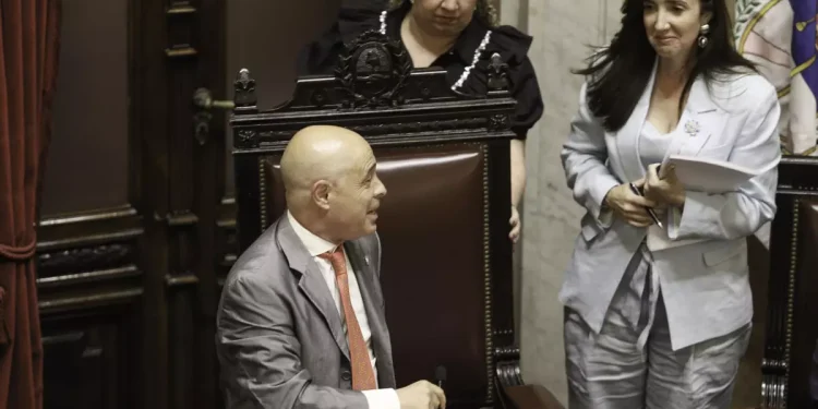 Villarruel define si le embarga la dieta al presidente provisional del Senado por una deuda impositiva de $45 millones