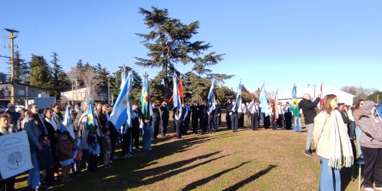 Sierra de la Ventana celebró una emotiva jornada patria por el Día de la Revolución de Mayo