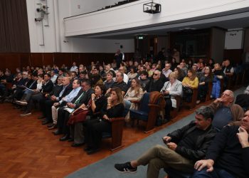 Encuentro de legisladores, intendentes y especialistas en Bahía Blanca: la sexta sección debatió sobre Reforma Electoral