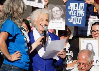 Un libro sobre Abuelas de Plaza de Mayo, finalista del Pulitzer 2026