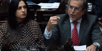El oficialismo logró aprobar la Ley Hojarasca en Diputados