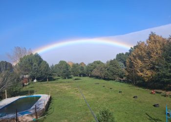 El espectáculo de la naturaleza en Villa Ventana: entre el arco iris y la inminente llegada de la nieve