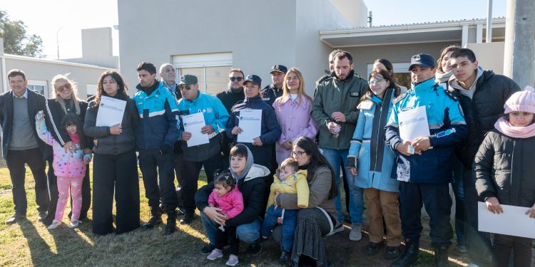 Un sábado histórico para Tornquist: nuevos hogares, obras y proyectos que transforman el distrito
