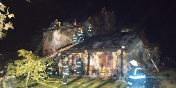 Bomberos sofocaron un incendio en una vivienda de Barrio San Bernardo