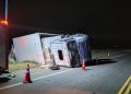 Vuelco de un camión en la Ruta 51: el chofer resultó ileso