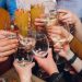 Por qué el alcohol nos hace sentir felices y tristes a la vez, y qué otros efectos tiene en nuestro cuerpo