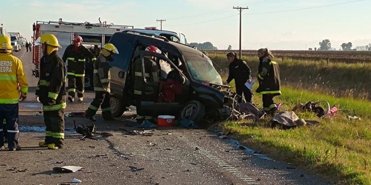 Tragedia en la Ruta 33: Dos muertos en un violento choque frontal cerca de Tornquist