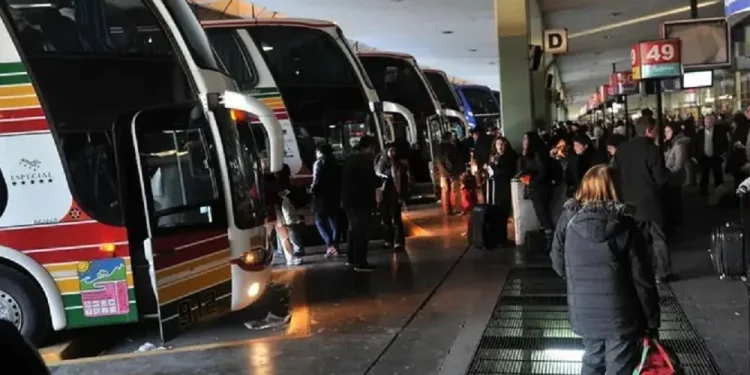 El Gobierno deja de pagarles a las empresas los pasajes gratuitos para personas con discapacidad